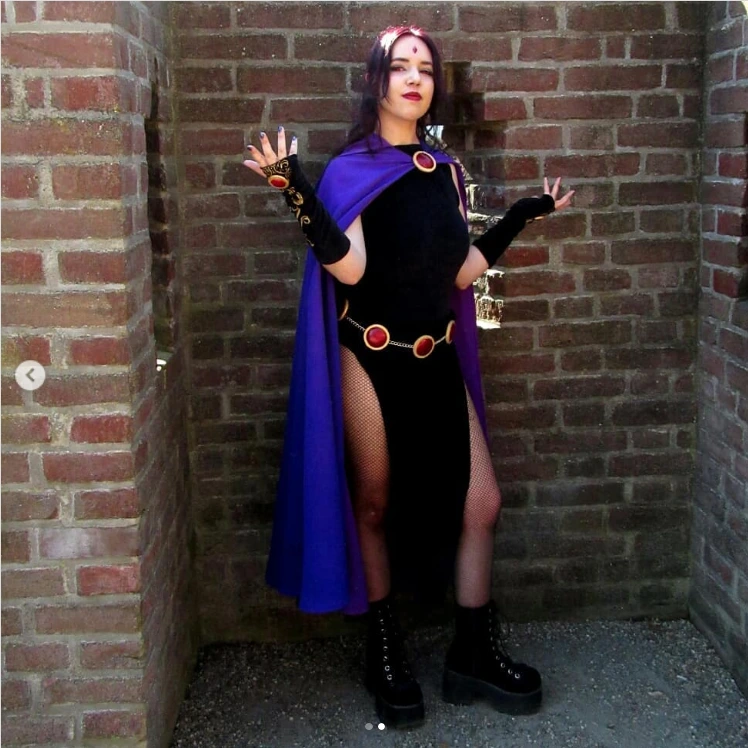 Raven - Teen Titans (V2)
